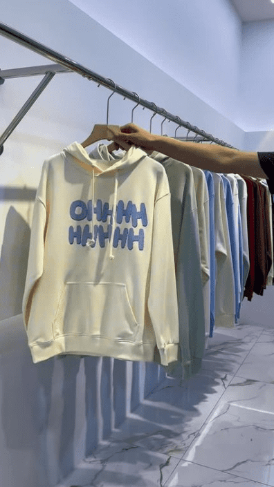 Unisex Hoodies – Comfortable and Stylish Sweatshirt for Everyday Wear