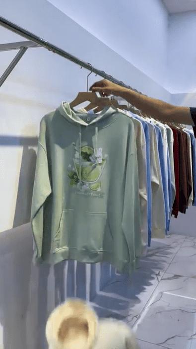 Unisex Hoodies – Comfortable and Stylish Sweatshirt for Everyday Wear - Image 4